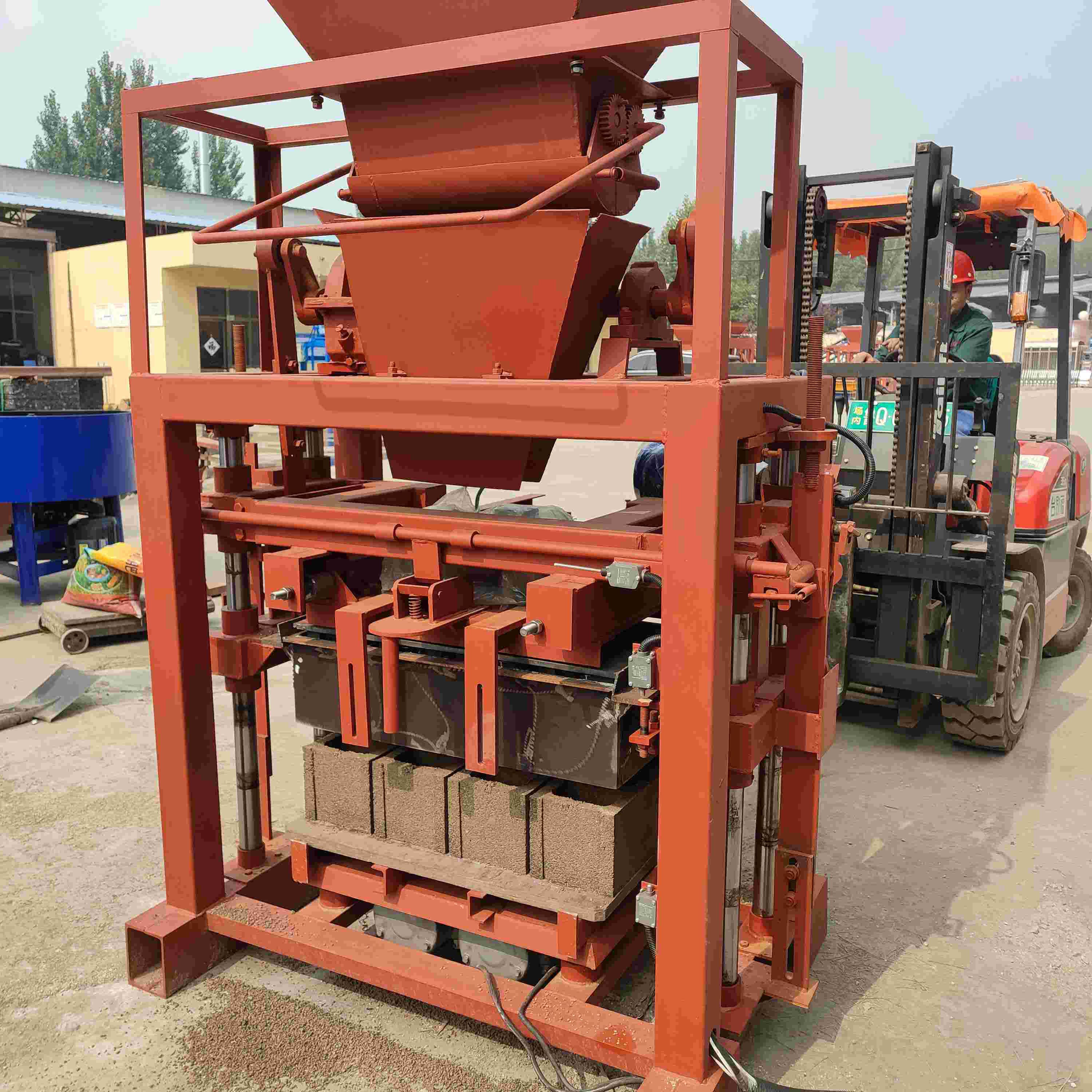 QT40C-1 semi automatic cement brick machinery small scale hollow block production line 